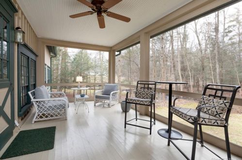 264 Taconic Rd, Salisbury CT  06079-8002 exterior