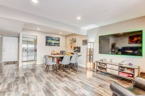 6333 Morse Ave, North Hollywood, CA 91606-2921