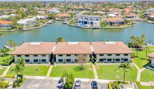 573 Seaview Ct, Marco Island, FL 34145-2616