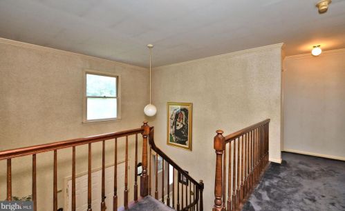 86 Wood Dr, Southampton PA  18966-2214 exterior