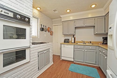 301 Bremen Dr, Saint Martin OH  45118-9479 exterior