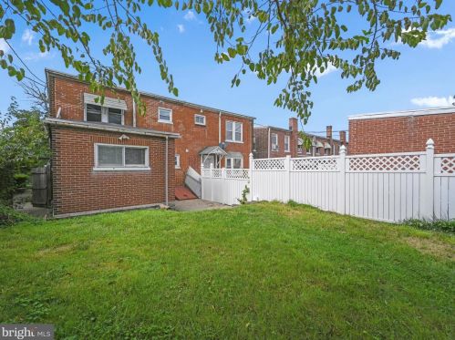 618 New Holland Ave, Lancaster PA 17602-2136 exterior