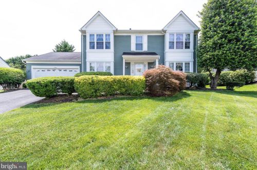 5437 Lomax Way, Woodbridge, VA 22193-3561