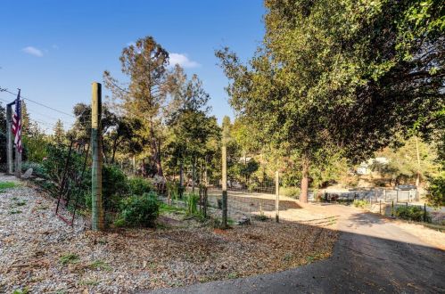 17155 Oscar Dr, Grass Valley CA  95949-7220 exterior