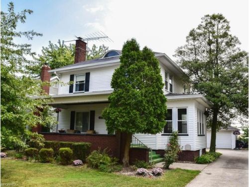 356 Bellflower Ave, Canton, OH 44708-5608