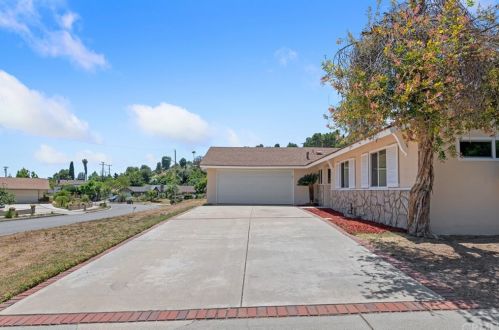 1485 Lassiter Dr, Walnut CA  91789-1210 exterior