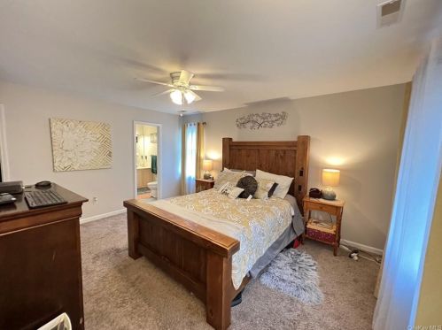 20 Dogwood Dr, Middletown NY 10940-1801 exterior