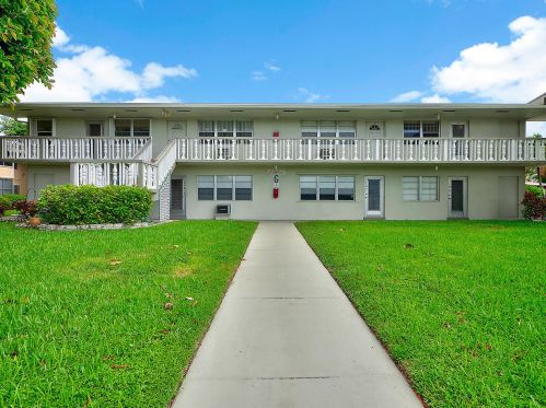 160 Salisbury G, West Palm Beach, FL 33417-1963