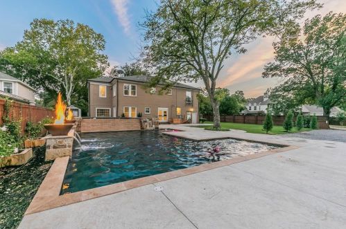 3748 Hilltop Rd, Fort Worth, TX 76109-2713