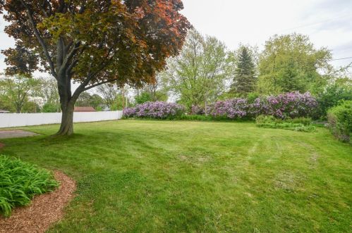6235 Cloverleaf Ln, Milwaukee, WI 53223-1215