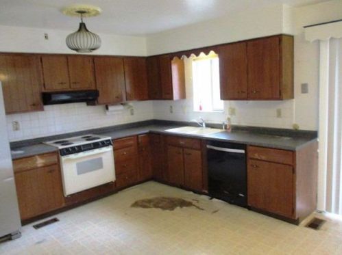 679 Pekin Rd, Liberty Township OH  45036 exterior