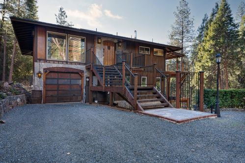 14147 Greenhorn Rd, Grass Valley, CA 95945-8484