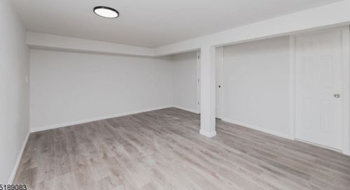 24 Shadow Ln, Berkeley Heights NJ  07922-1816 exterior