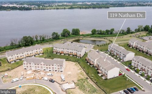 119 Nathan Dr, Riverton NJ  08077 exterior