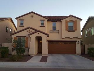 3335 Rochelle St, Mesa, AZ 85213-1988