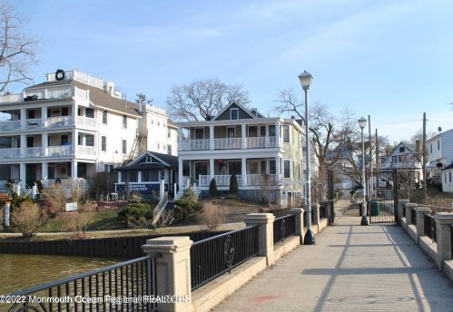 102 Lake Ave, Ocean Grove, NJ 07756-1464