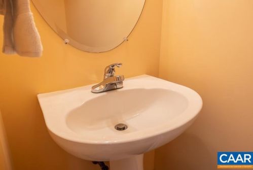 2286 Ridge Rd, Bybee VA  22963-4006 exterior