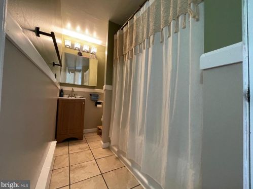 1223 Feist Ave, Pottstown PA  19464-3923 exterior