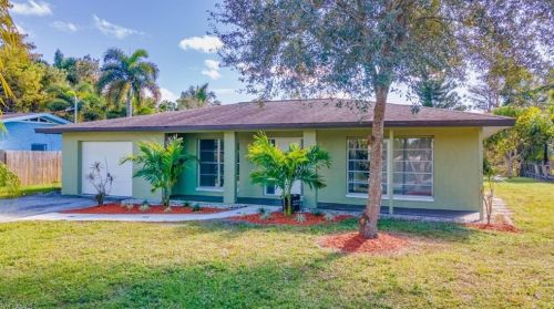 54 Republic Dr, Naples, FL 34112-7328