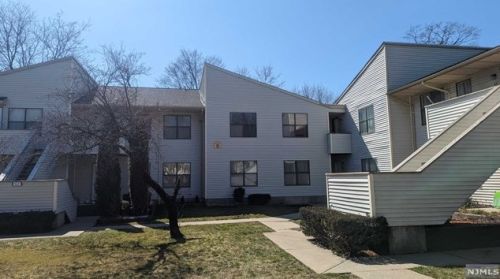 36 Coriander Way, Englewood, NJ 07631-3386