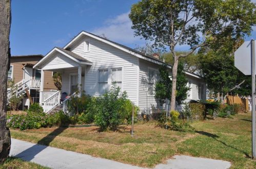 5002 Avenue, Galveston, TX 77551-4831