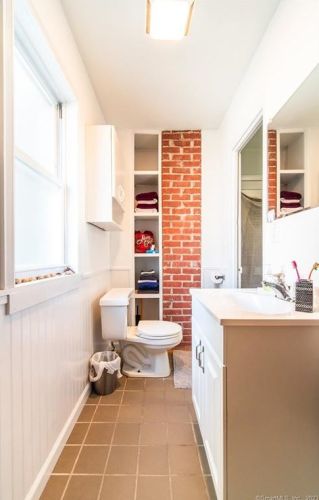 107 Birdsey Ave, Middletown CT  06457-4302 exterior