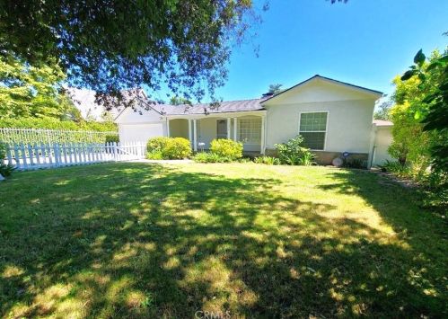 11814 Hesby St, North Hollywood CA  91607-3218 exterior