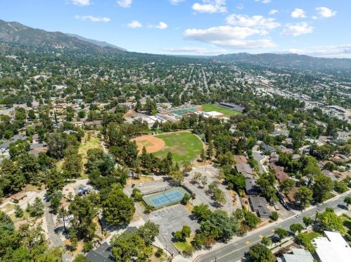 3653 El Caminito, Glendale CA 91214-1716 exterior