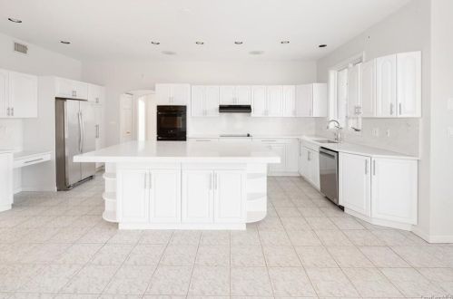 245 Bear Ridge Rd, Pleasantville NY  10570-1801 exterior
