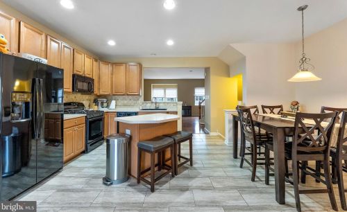 115 South Ave, Swedesboro NJ  08085-1693 exterior