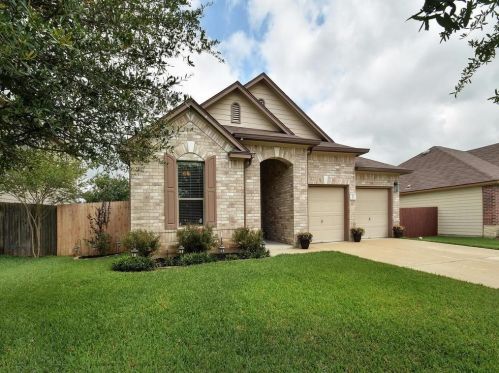 321 Apricot Dr, Uhland, TX 78640-6007