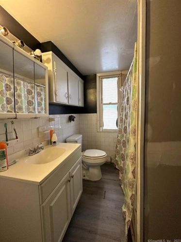 515 Stanley St, New Britain CT  06051-2733 exterior