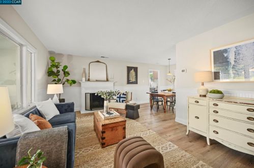 137 Cynthia Dr, Concord CA  94523-2901 exterior