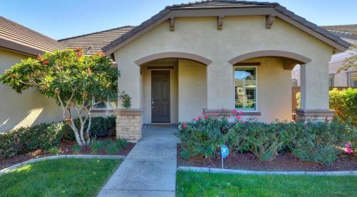 7640 Chatsworth Cir, Elk Grove, CA 95757-5106