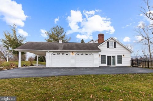 23 Yellowbreeches Rd, Carlisle PA  17015-9174 exterior