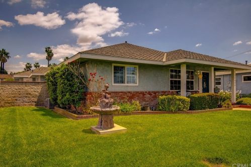 15404 Cornuta Ave, Bellflower, CA 90706-3912