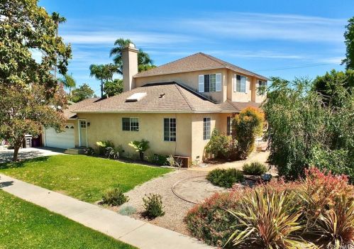 2888 Charlemagne Ave, Long Beach CA 90808-3401 exterior