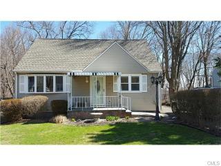 39 Hakim St, Danbury CT  06810 exterior