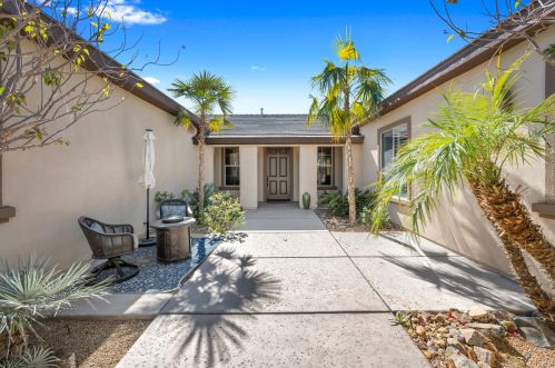 79703 Parkway Esplanade, La Quinta, CA 92253-4090