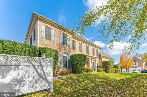 43625 Merchant Mill Ter, Leesburg, VA 20176-8227