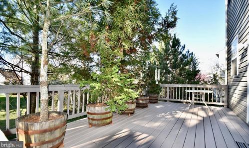 14064 Hawkeye Run Ct, Bristow, VA 20136-2432