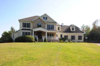 278 Sperry Rd, New Haven, CT 06524-3528