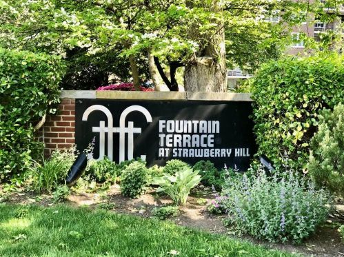 71 Strawberry Hill Ave, Stamford CT  06902-2757 exterior