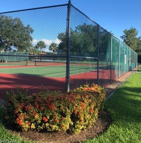 1130 Partridge Cir, Naples FL  34104-8806 exterior