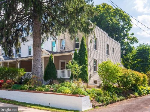 78 Central Ave, Paoli, PA 19301-1328