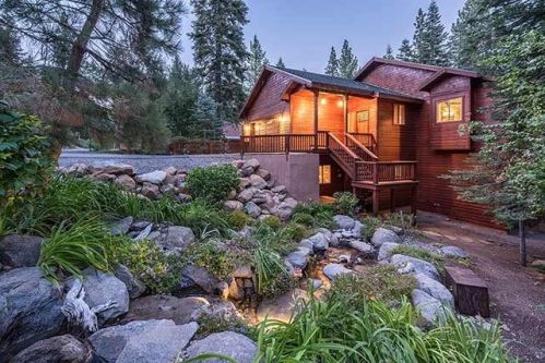 11781 Chamonix Rd, Truckee, CA 96161-6418