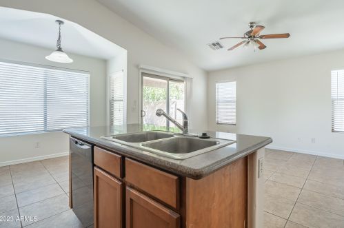 414 112th Dr, Avondale, AZ 85323-6872