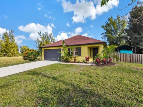 315 16th Pl, Cape Coral, FL 33909-2230