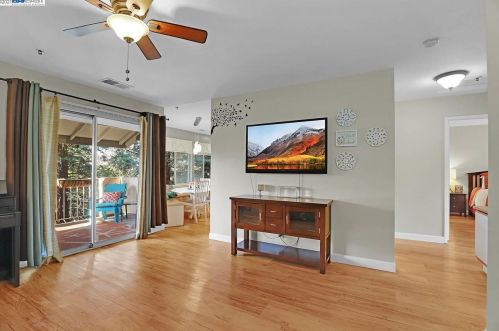 4655 Nicol Cmn, Livermore, CA 94550-7732