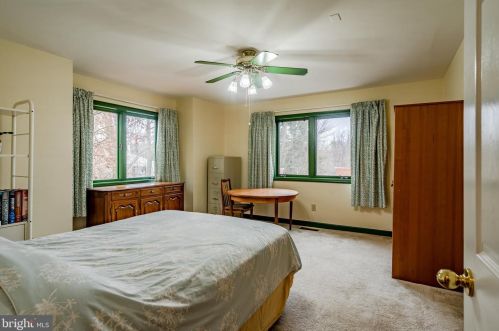 112 Quail Ln, Kennett Sq PA  19348-2652 exterior